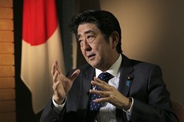 Thủ tướng Shinzo Abe trả lời phỏng vấn tờ "Nhật báo phố Wall" Mỹ